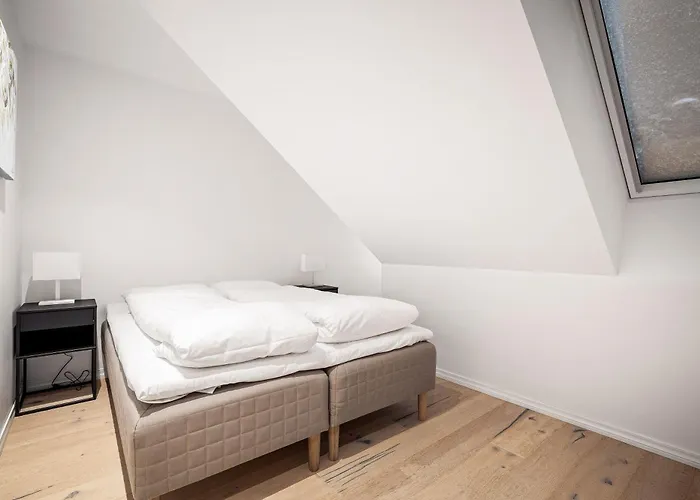 Gullstein Lägenhetshotell