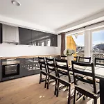 Gullstein Apartahotel