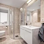 Gullstein 3*